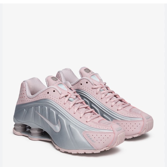 Nike Shox R4 Pink and Silver - Picture 1 of 10